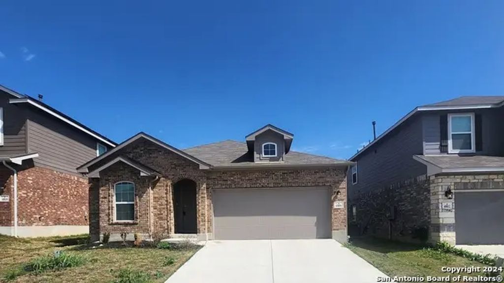 4806 Belgravia Park, Converse