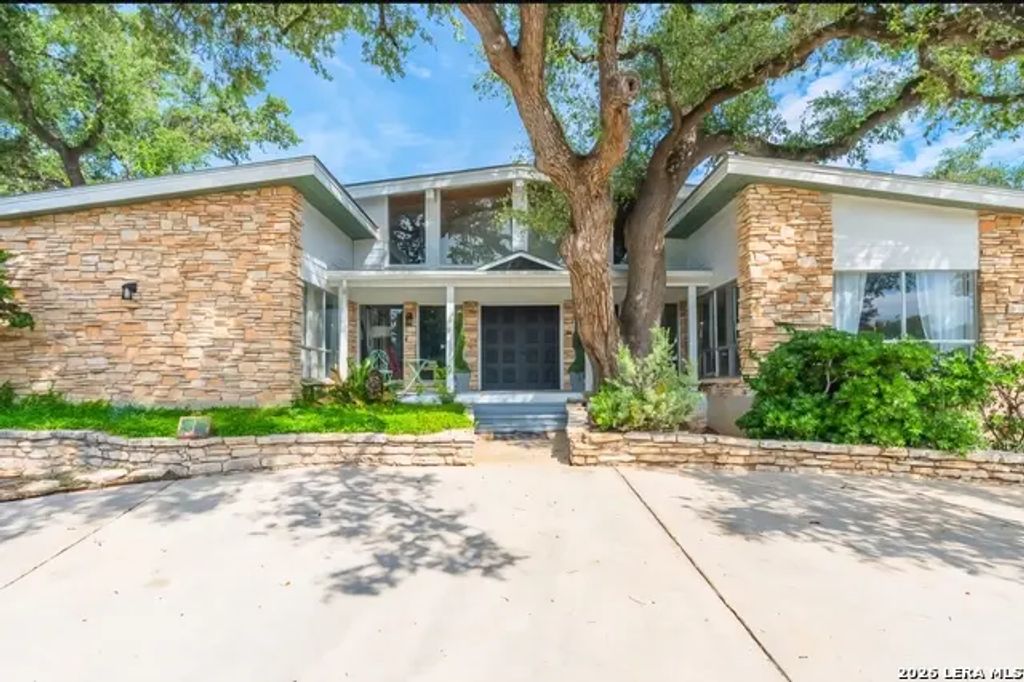 3223 Old Blue Ridge St, San Antonio
