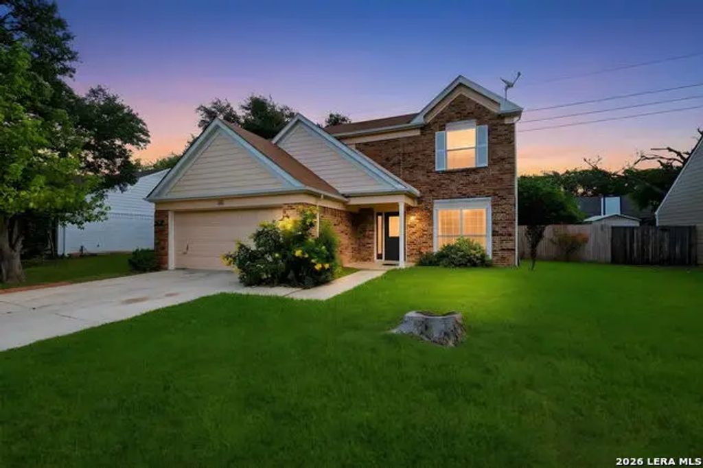 333 Sunrose Ln, Cibolo