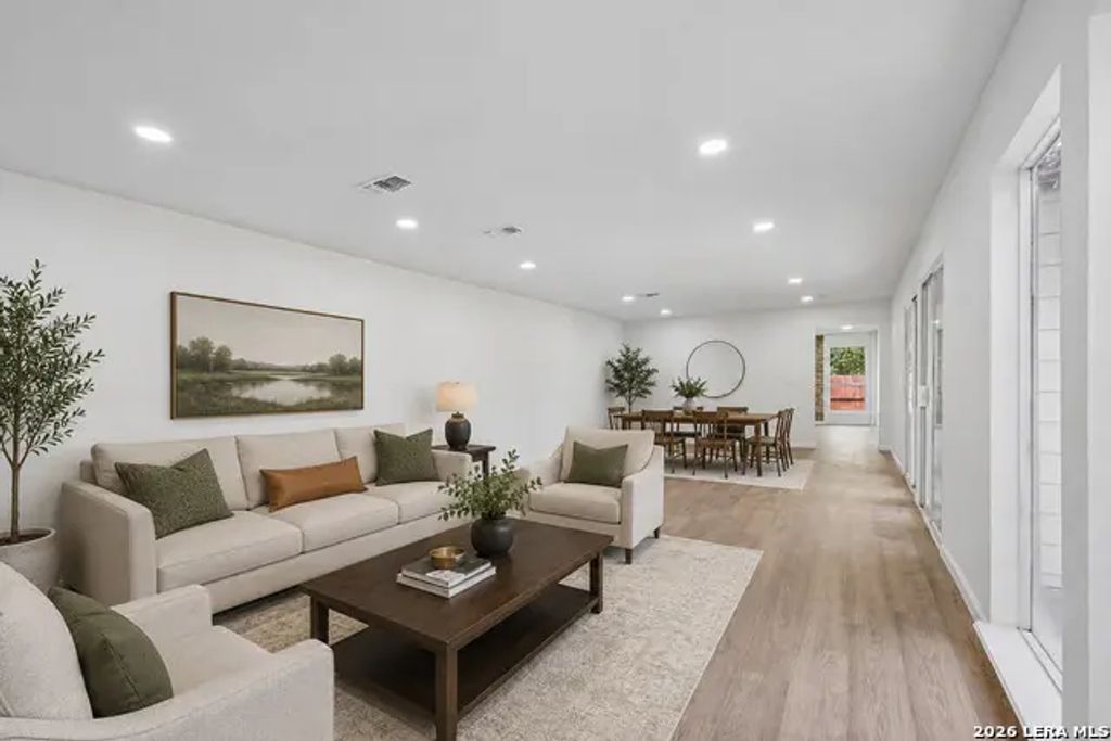 12010 Sailing Away St, Live Oak