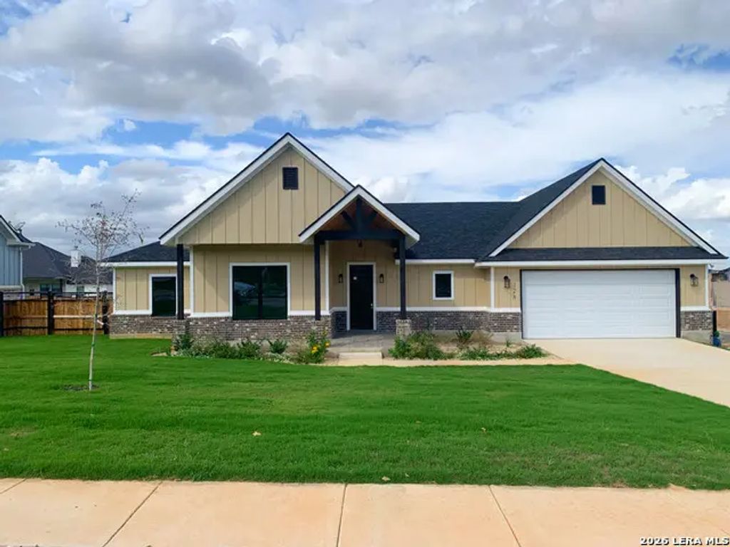 128 Woodbridge, La Vernia