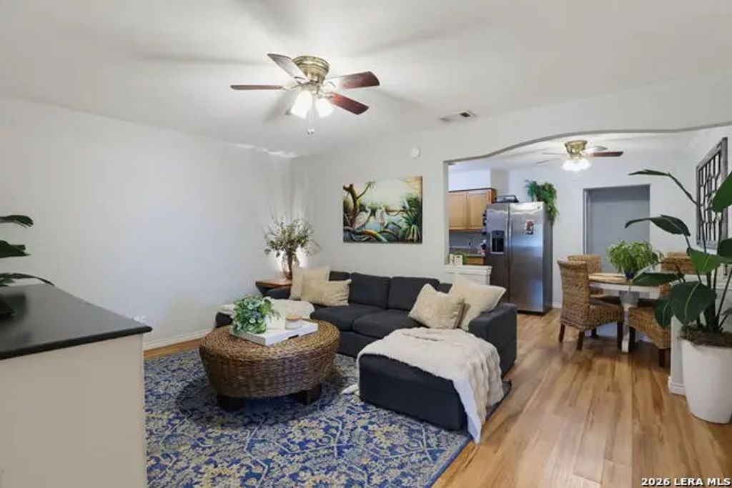 1502 Eichen Rd, New Braunfels