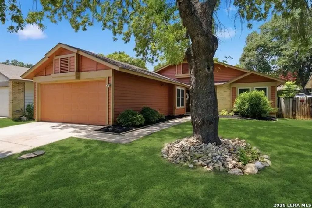 9231 Deer Vlg, San Antonio