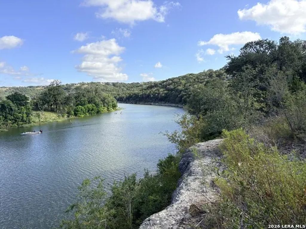 359 River Cliff Pl, Spring Branch