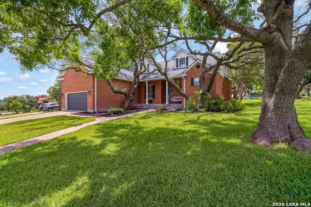 29607 Fairway Bluff Dr, Boerne