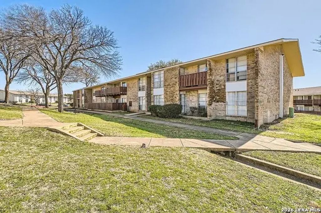 3523 Fawn Valley Dr 1065, Dallas