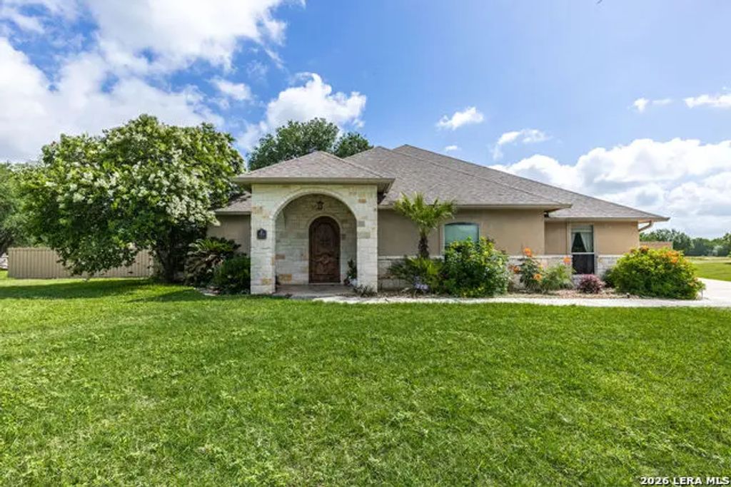110 Sandpiper Ln, McQueeney