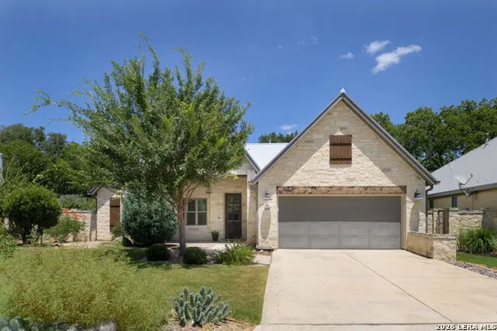 410 Knoll Spgs, Boerne