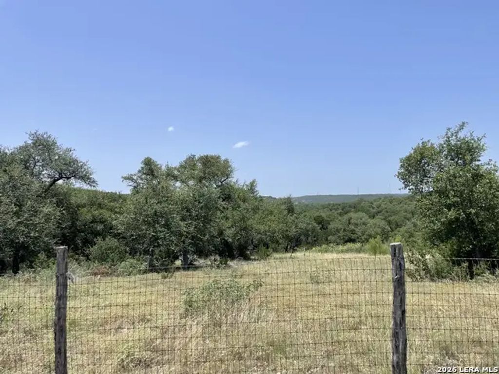 12 Ac Beck Rd, Bulverde