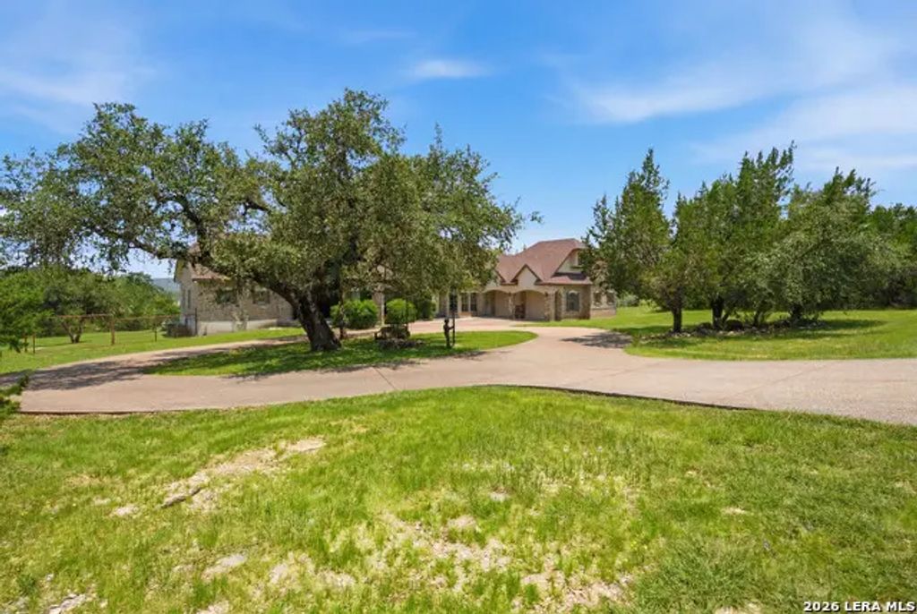 30330 Saddleridge Dr, Bulverde