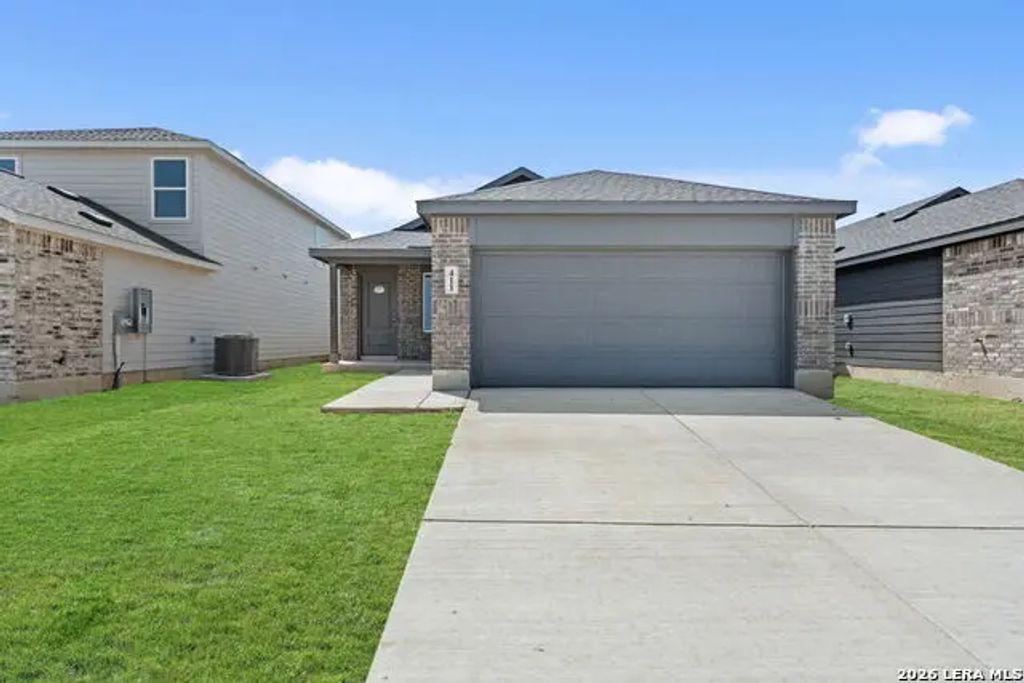 411 Sauvignon Pt, New Braunfels