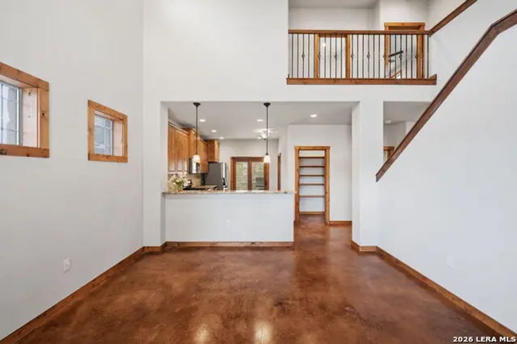 1694 Gruene Vineyard Crossing, New Braunfels