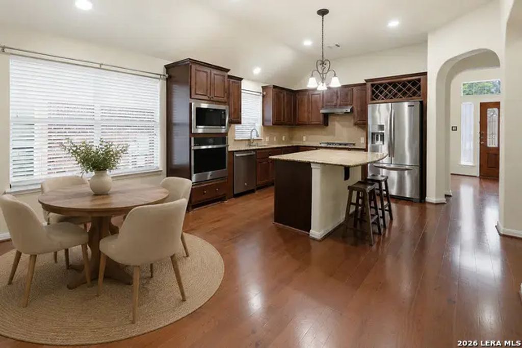 3350 Highline Trl, San Antonio