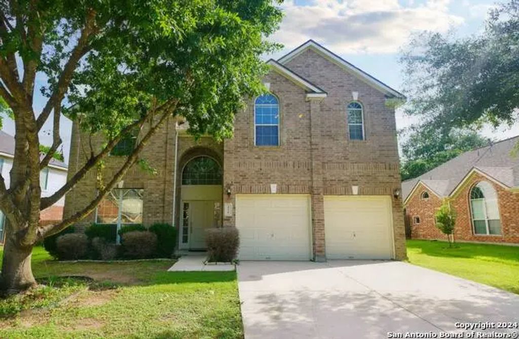 4736 Green Bluff Dr, Schertz