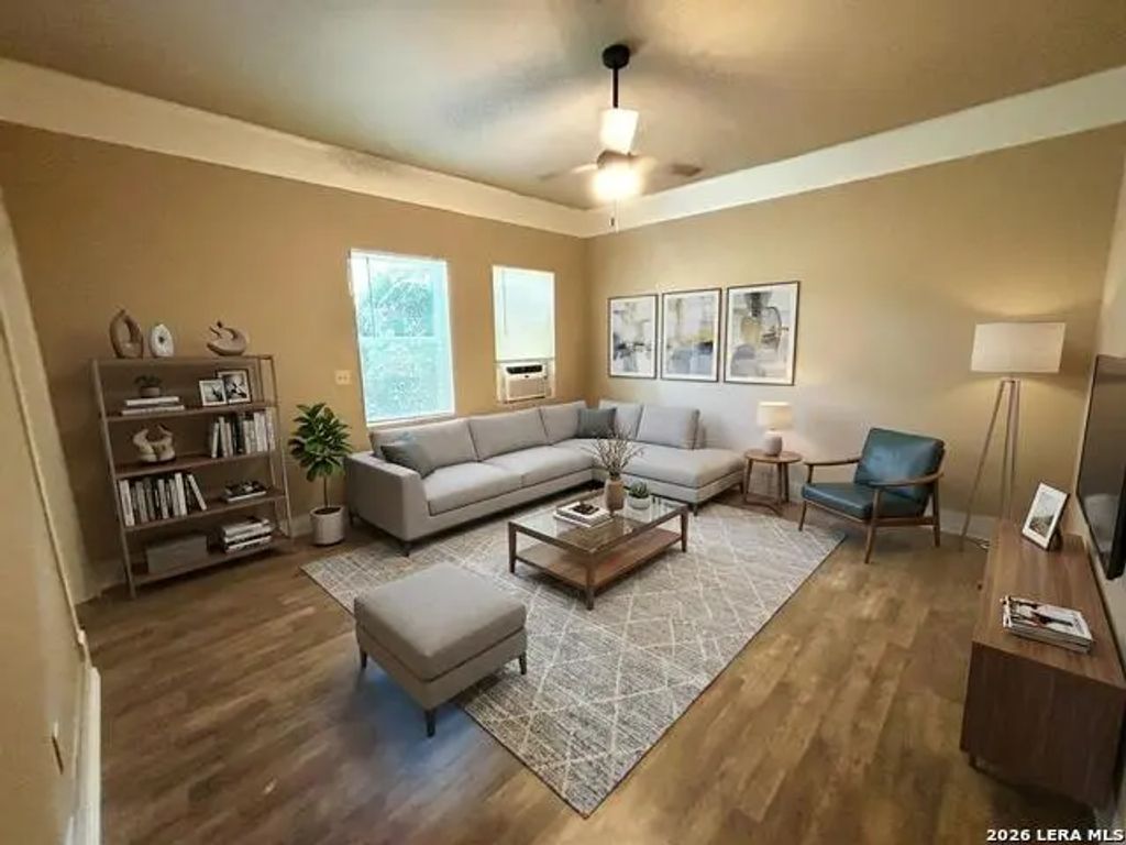 1137 W Ashby Pl 6, San Antonio