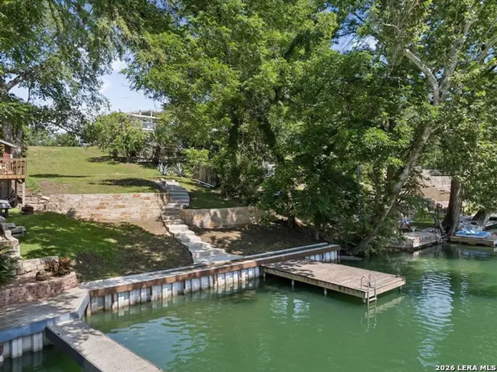 628 Cypress Rdg, McQueeney