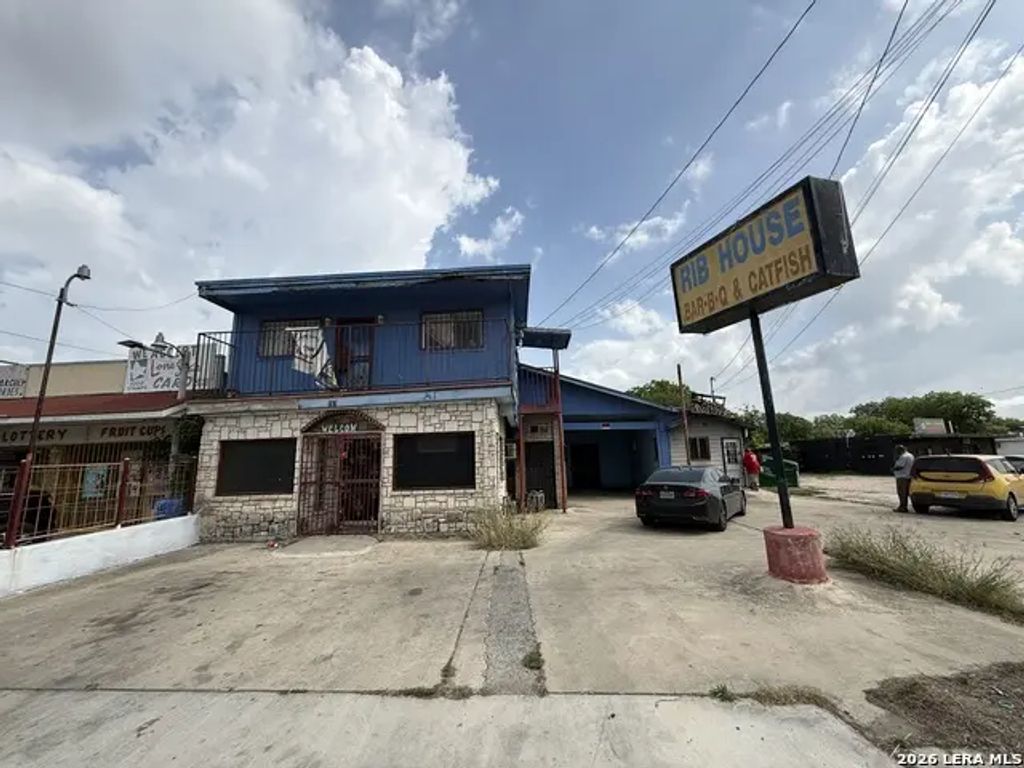 757 Historic Old Hwy 90, San Antonio