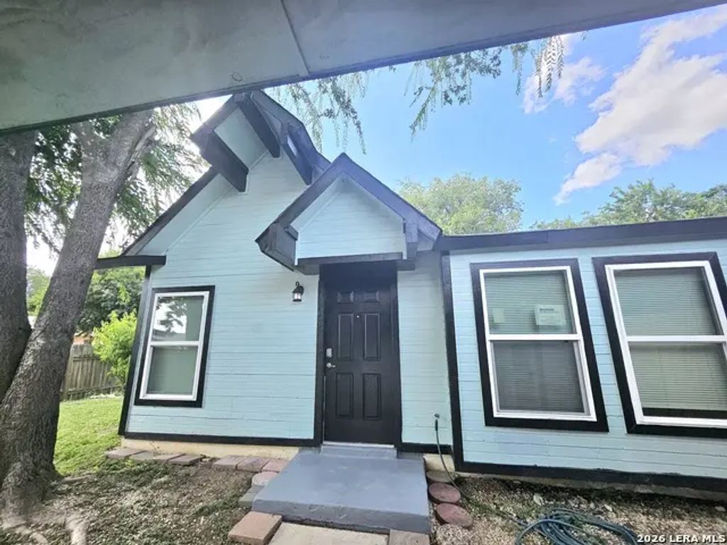6903 E Belforest, San Antonio