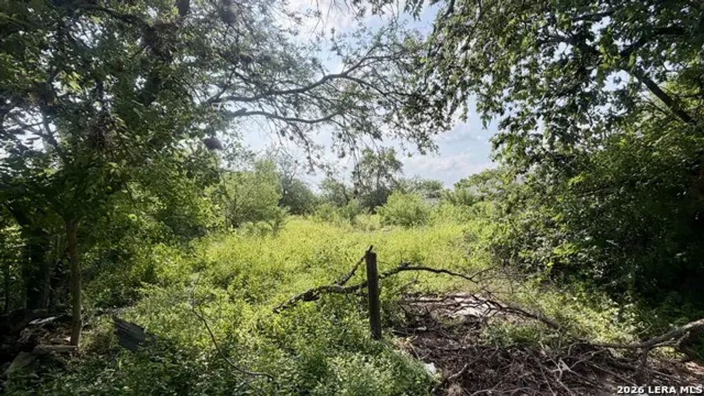 207 La Gloria St, San Antonio