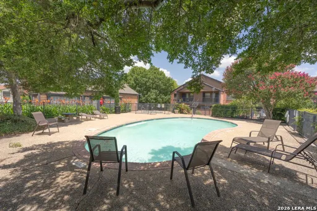 4803 Hamilton Wolfe 310, San Antonio