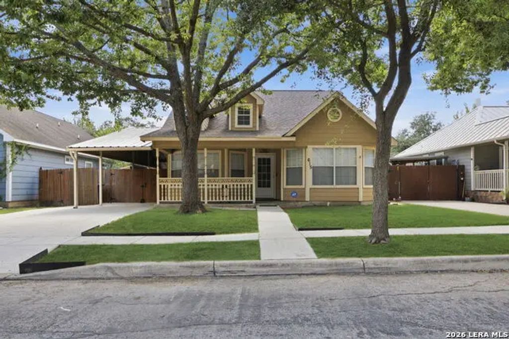 615 Claude W Black, San Antonio