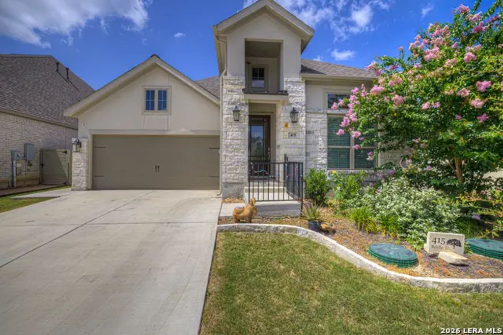 415 Bridle Trail, New Braunfels