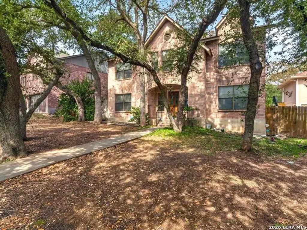 16826 Winding Oak Drive, San Antonio