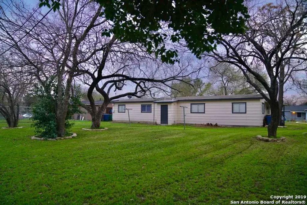1129 Shadwell Dr, San Antonio