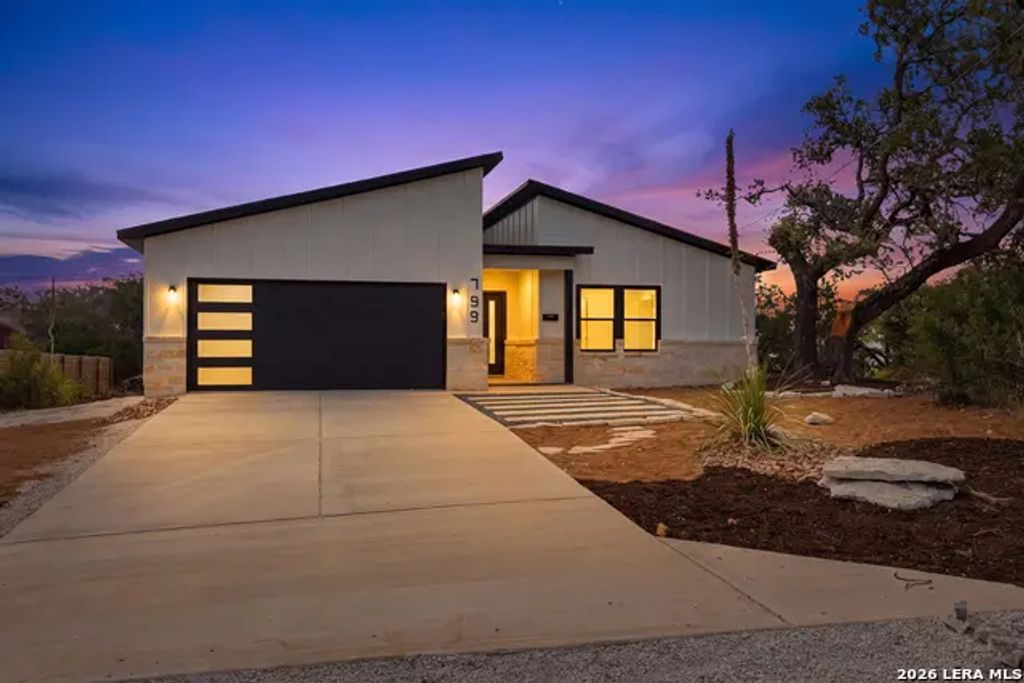 799 Mockingbird Cove, Spring Branch