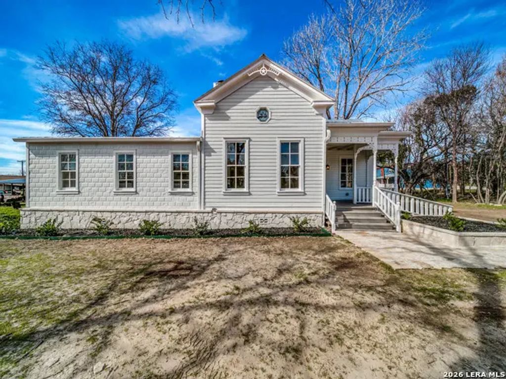 824 5a-2 High Street, Comfort