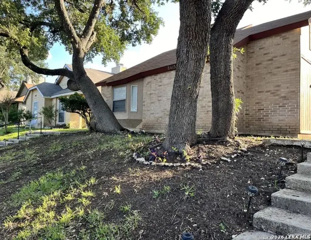 8415 Cranberry Hl 1, San Antonio