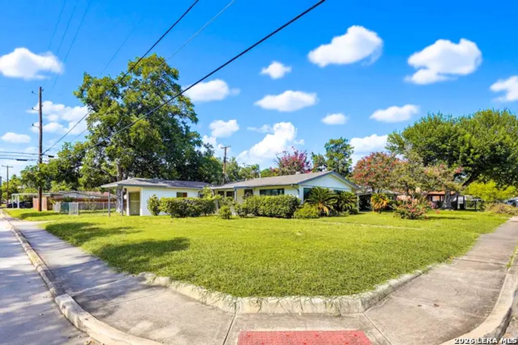 271 Wayside Dr, San Antonio