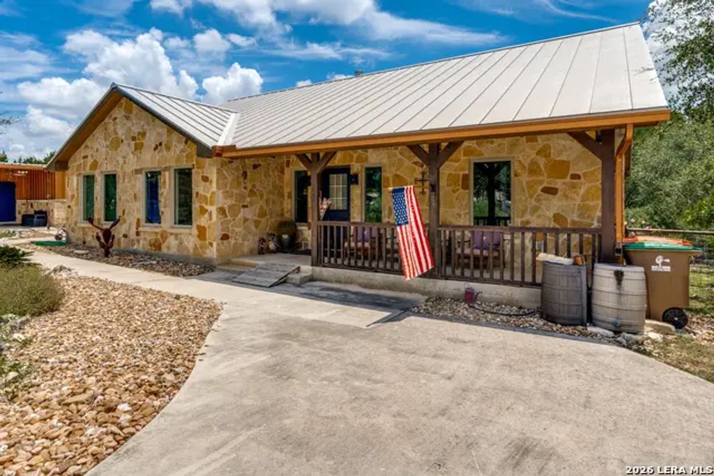 201 Hidden Lake, Boerne