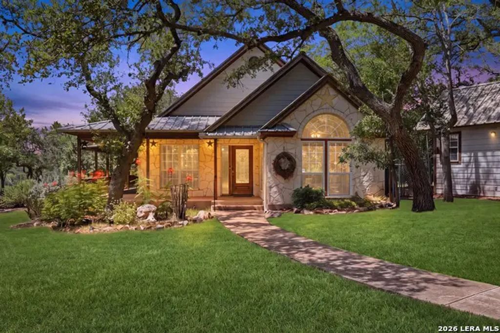 711 Wild Turkey Run, New Braunfels