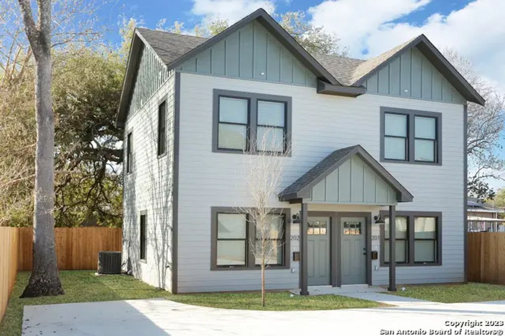 311 Ferguson 202, San Antonio