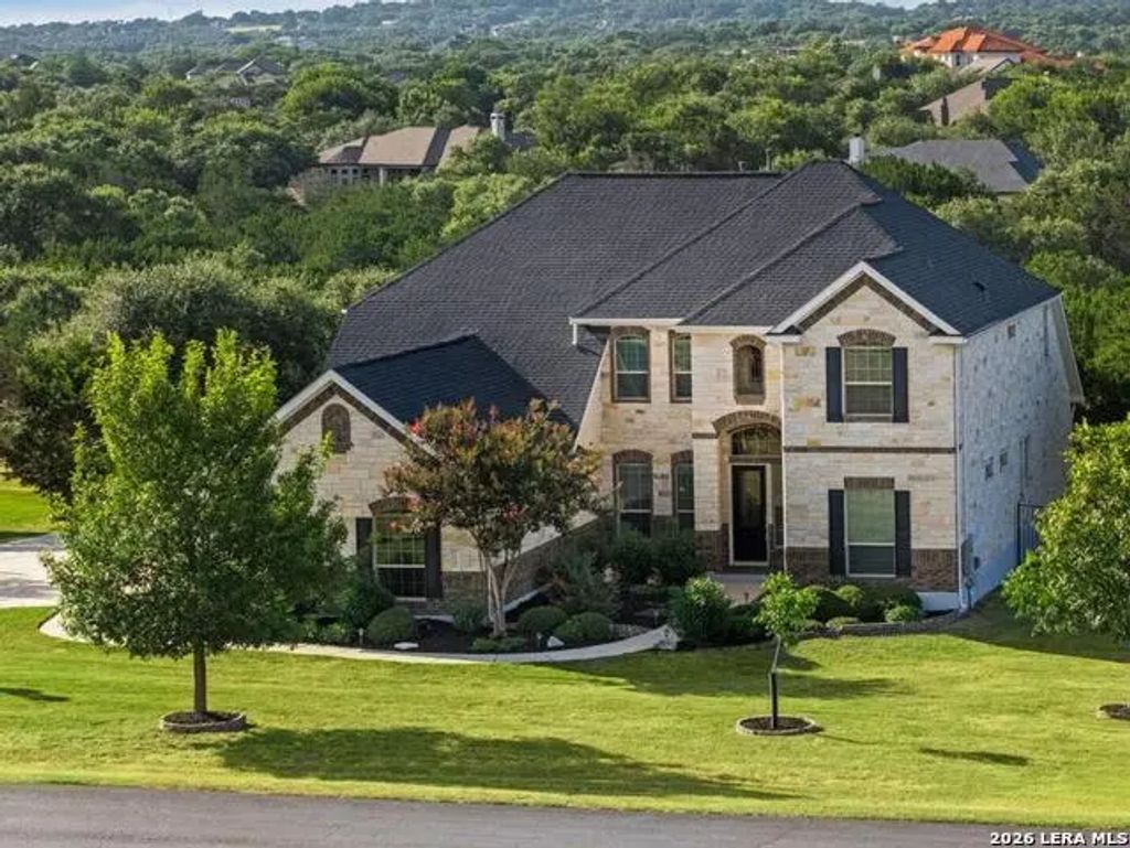 2194 Ranch Loop Dr, New Braunfels