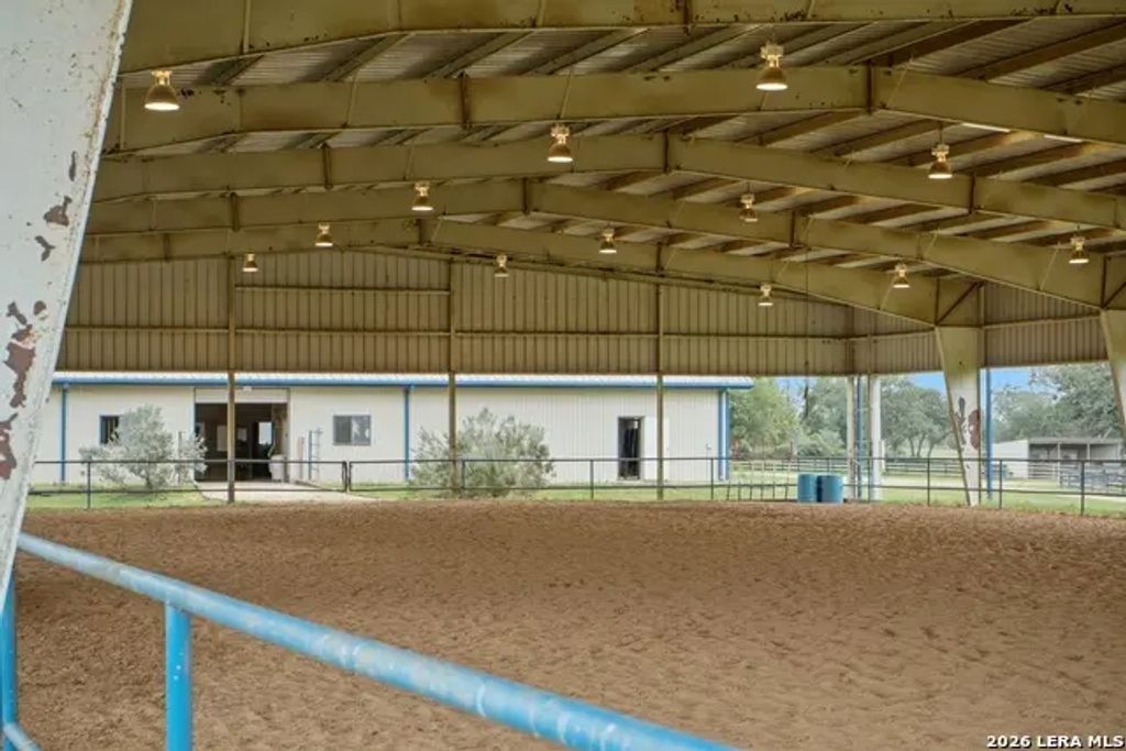 1025 Horse Lane, WEIMAR