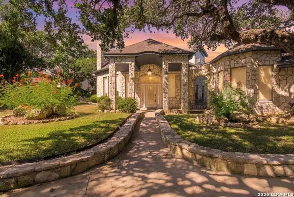 10011 Southwell Road, San Antonio