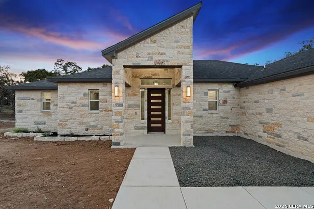 355 Eagle Rock Rd, Spring Branch
