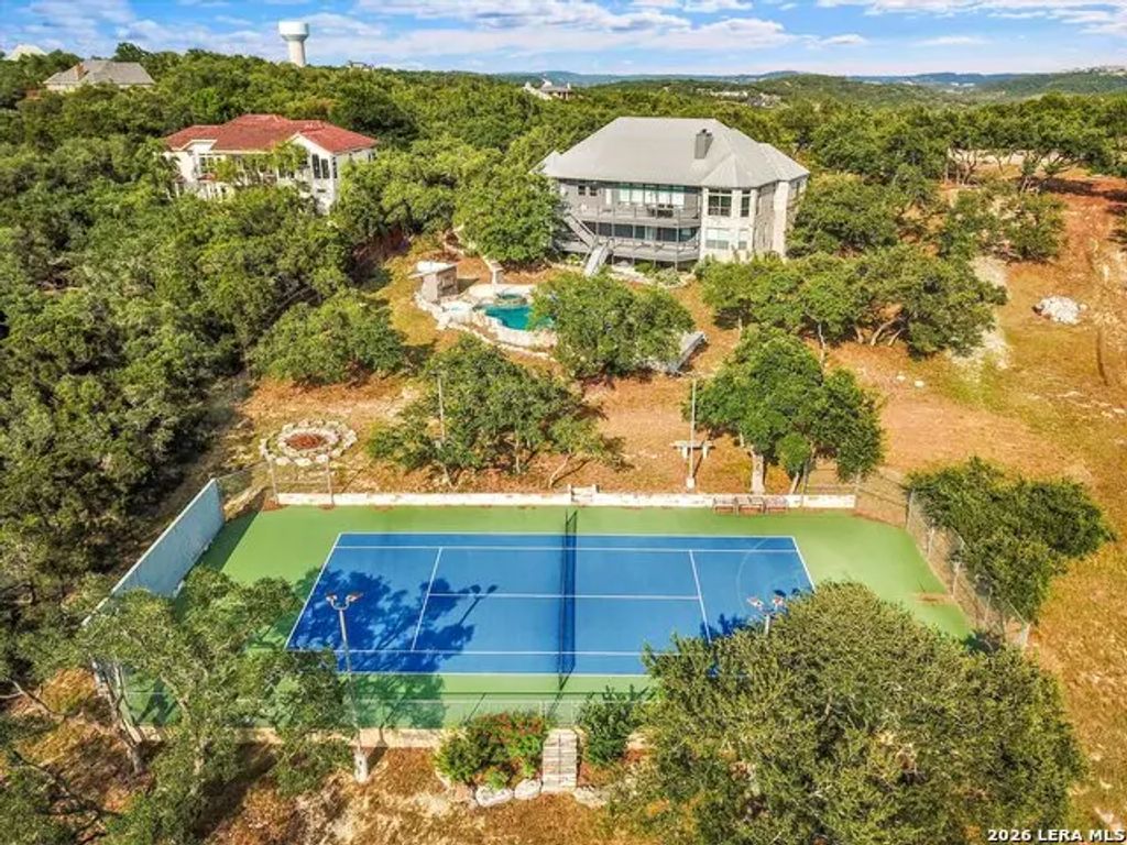 22630 E Range, San Antonio