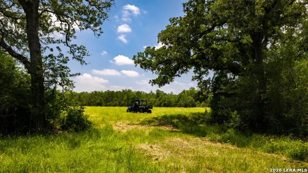 275 Fm 1104, Kingsbury