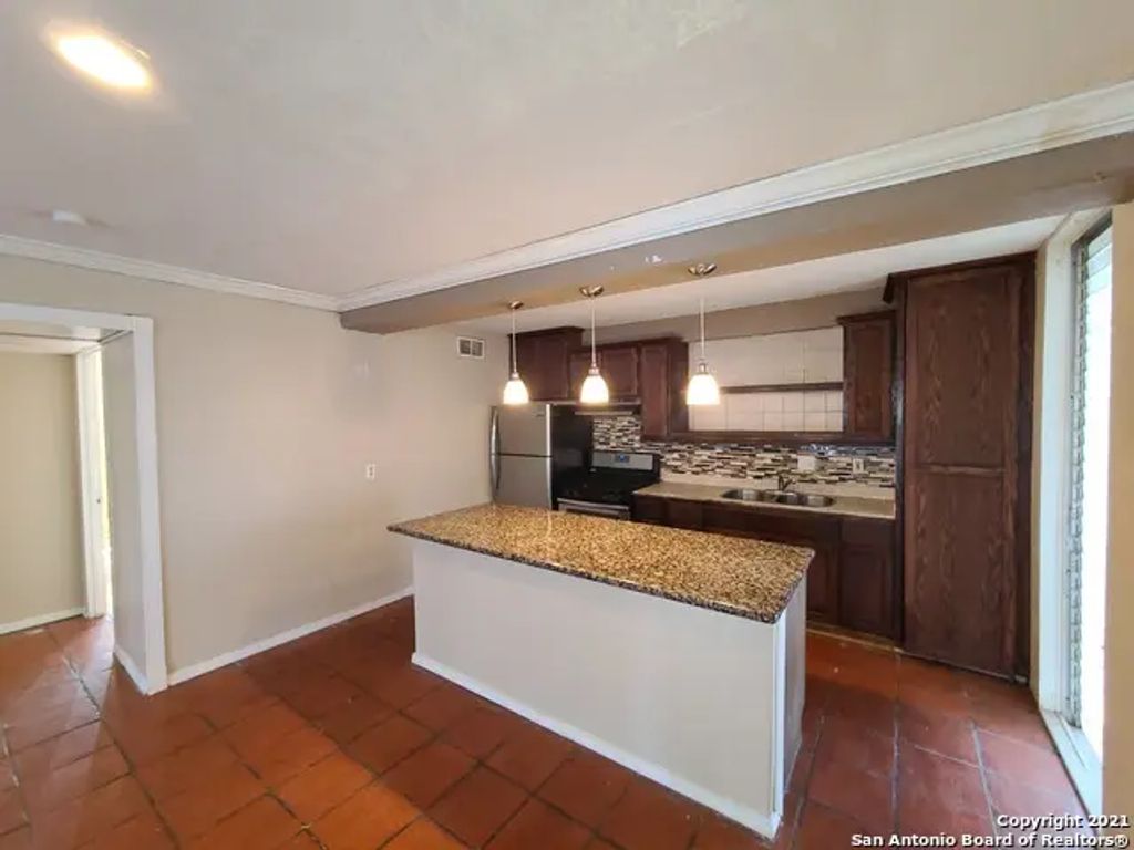 1315 E Mulberry Ave 18, San Antonio