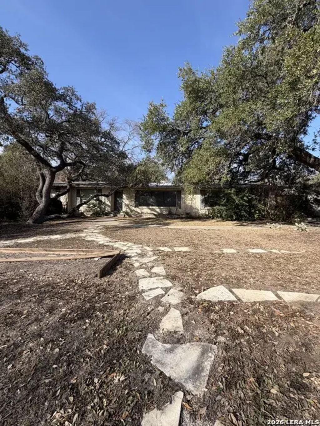 345 Burr Rd, Terrell Hills