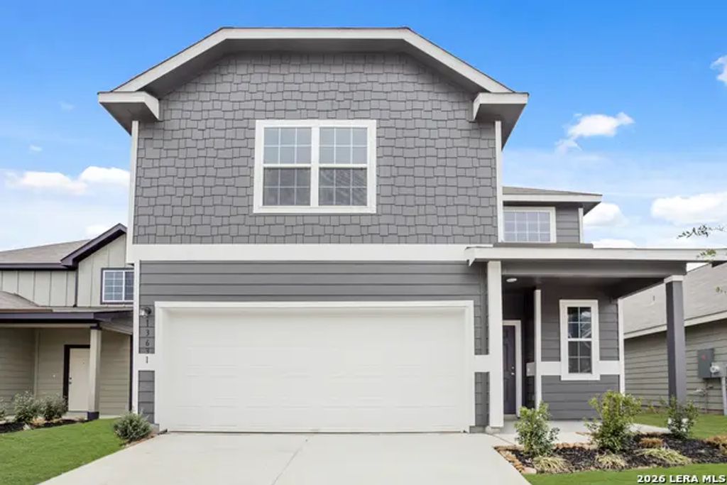 13631 Helton Pass, St Hedwig