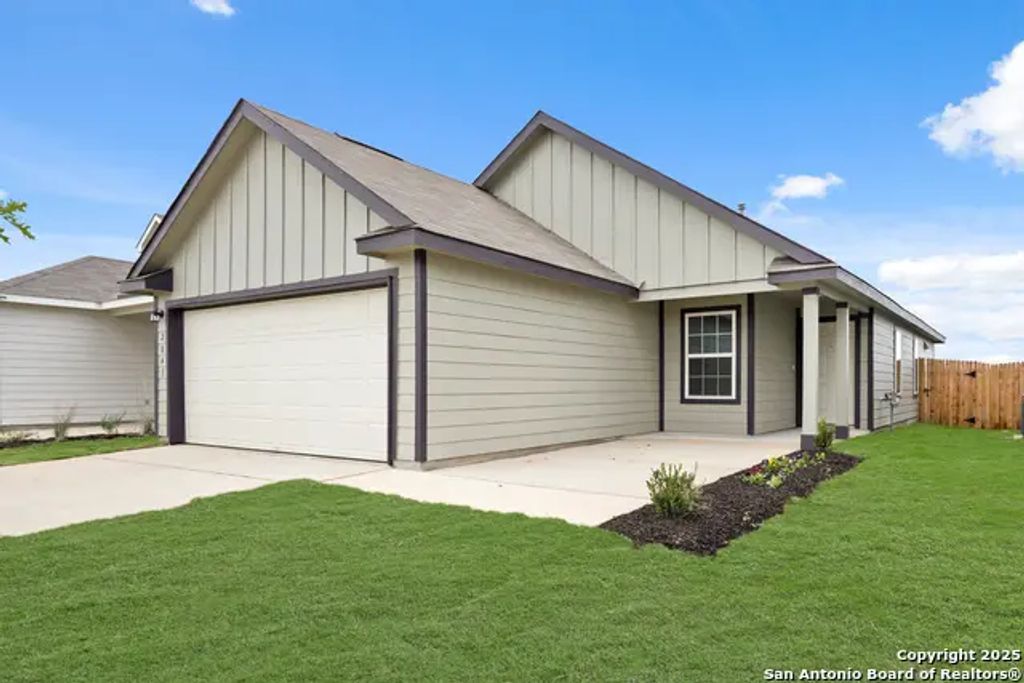 2043 Olivia Drive, New Braunfels