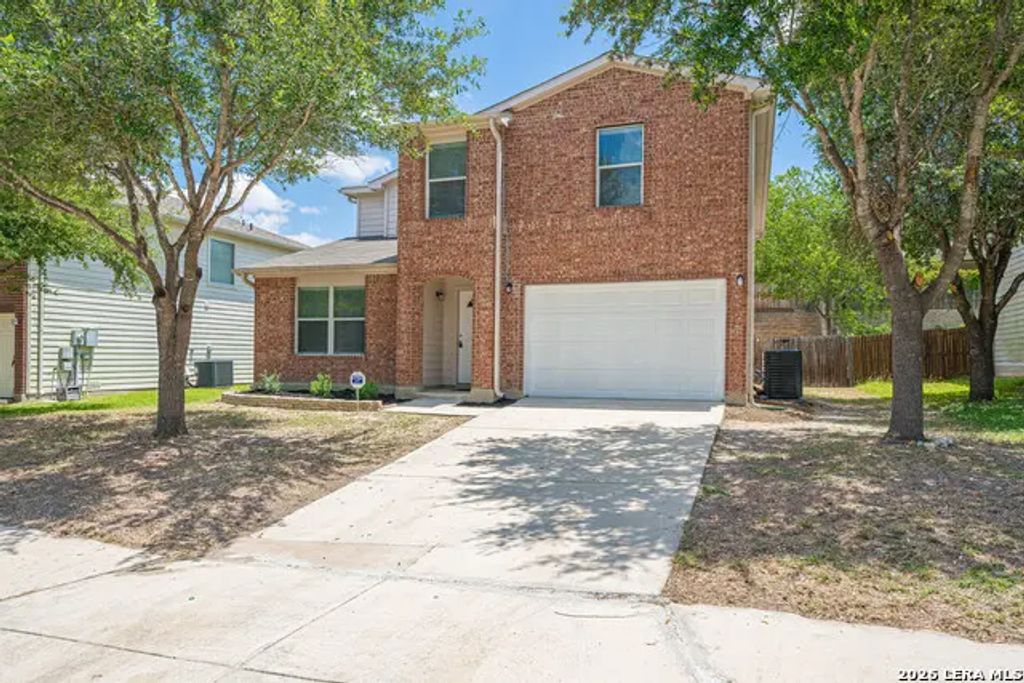 5125 Columbia, Cibolo