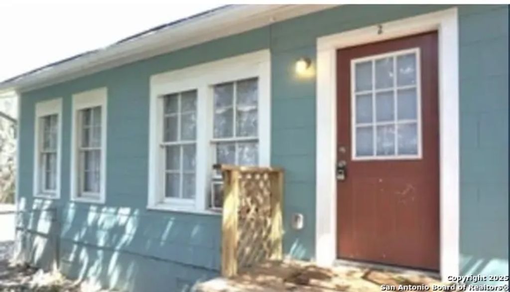 2890 Pecan Cor 1, New Braunfels
