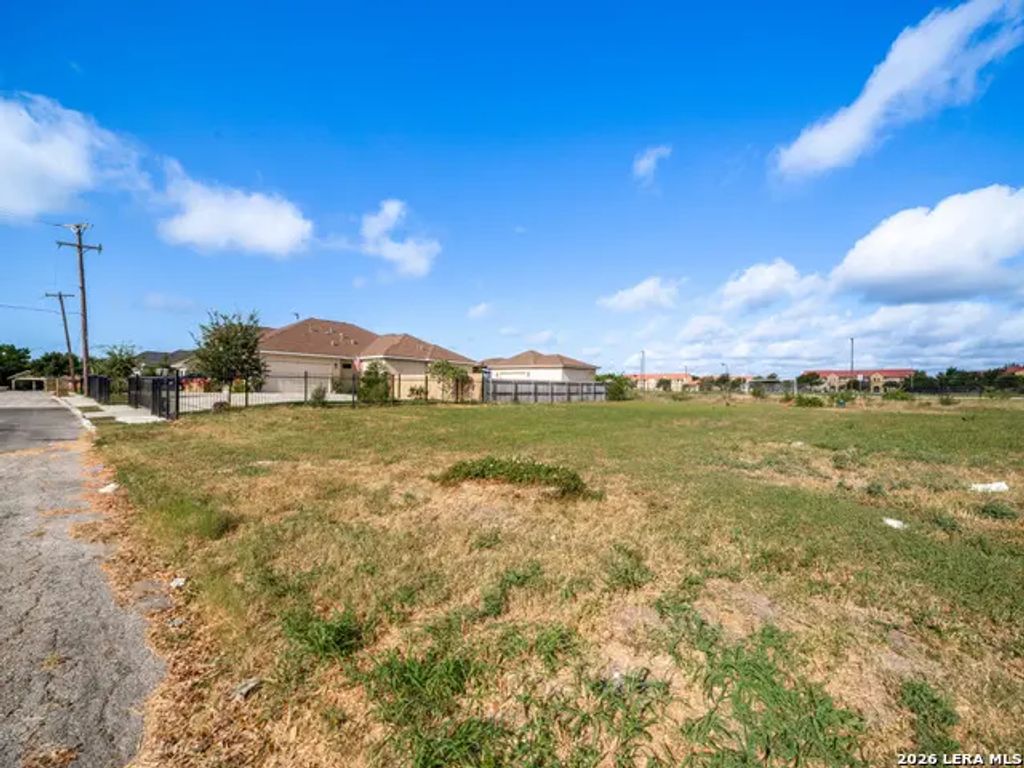 8231 Marek St, San Antonio