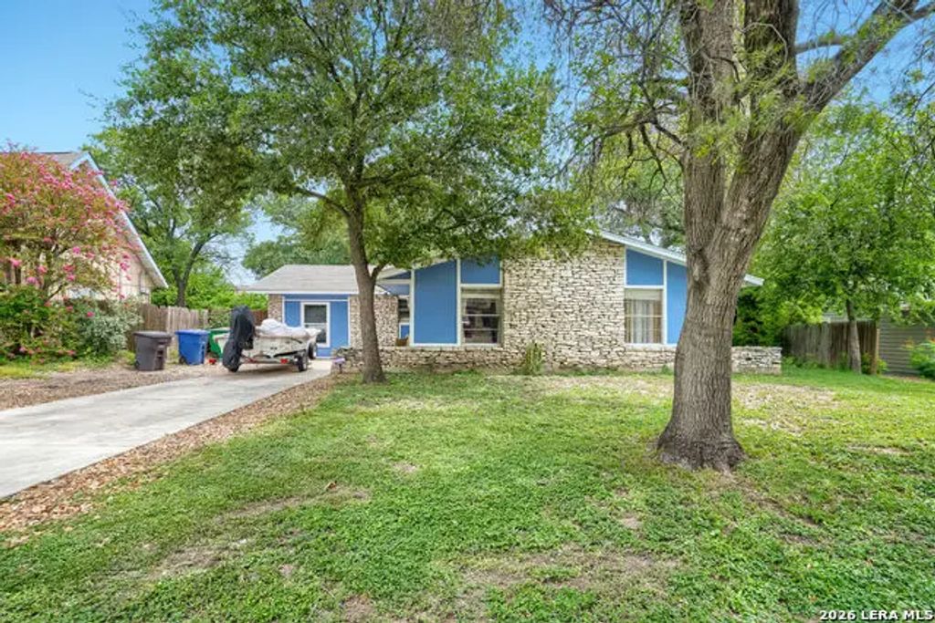 111 Summertime Dr, San Antonio