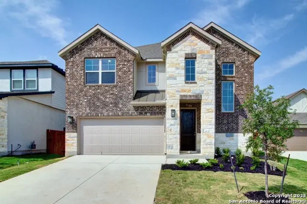 1855 Heritage Maples, New Braunfels